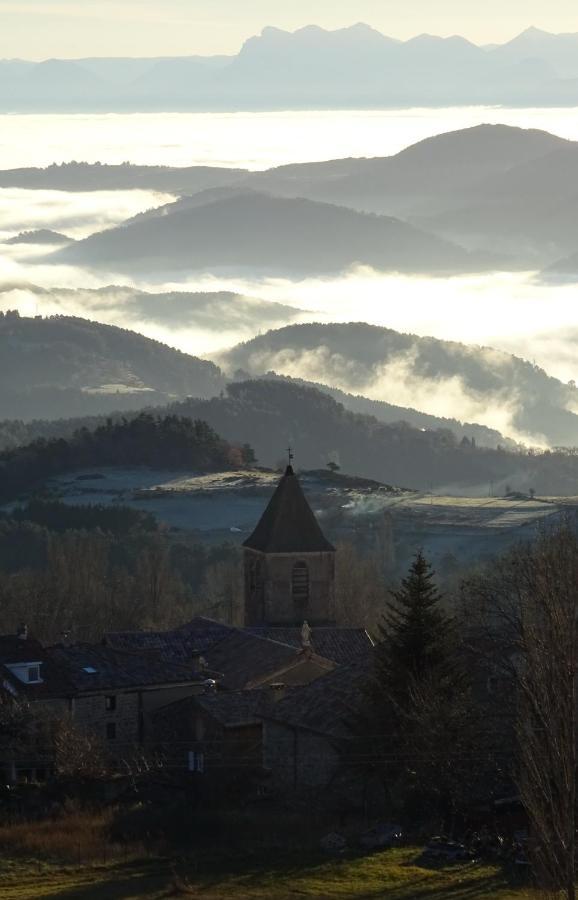 Gite De Chapeleche Les Chataigniers Gluiras Exteriér fotografie