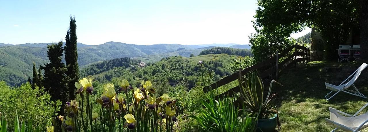 Gite De Chapeleche Les Chataigniers Gluiras Exteriér fotografie